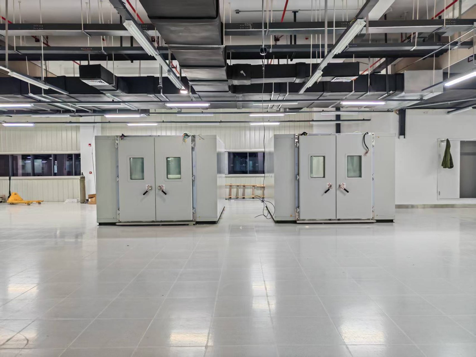 Walk-in chamber controls